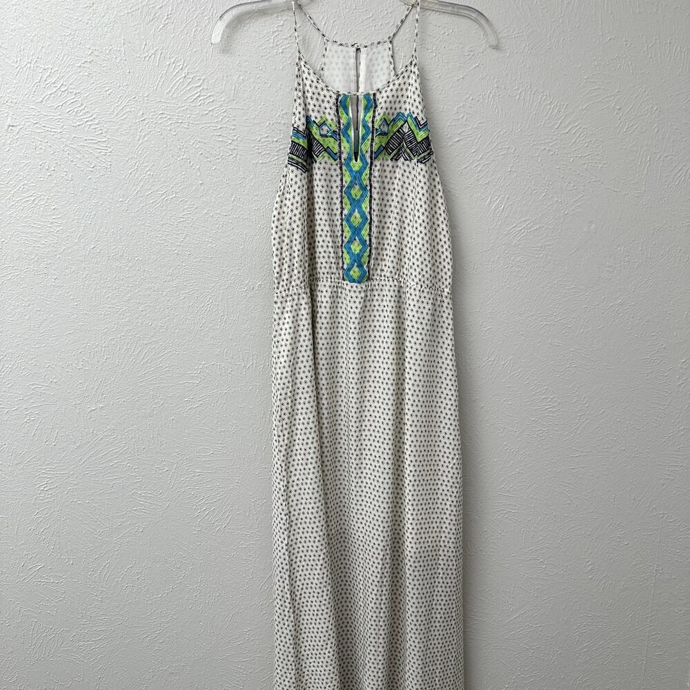 Skies Are Blue Sleeveless Embroidered Maxi Dress